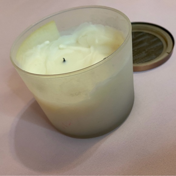 Bath & Body Works Used Campfire Donut Candle - Picture 3 of 6